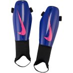 Nike Charge férfi sípcsontvédő bokavédelemmel