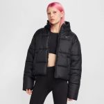   Nike Sportswear Classic Puffer Therma-FIT kapucnis steppelt fekete női dzseki